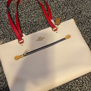NWT Coach Gallery Tote Shoulder Bag